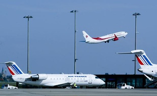 Le tarmac de l'aéroport de Lyon St Exupéry le 2 avril 2012.