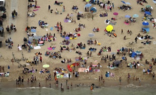 De nombreux Belges se sont rués sur les plages du littoral, le 8 août 2020 à cause de la canicule, comme ici à Ostende.