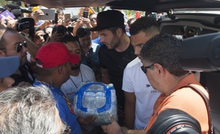 André-Pierre Gignac a participé à une collecte pour aider les victimes du séisme qui a frappé le sud du Mexique, le 10 septembre 2017.