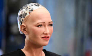 Une œuvre d’art créée par un robot vendue plus de 580.000 euros