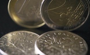 Plus de six Français sur dix continuent de regretter le franc onze ans après l'introduction de l'euro, particulièrement mal-aimé des femmes et des personnes les plus modestes, selon un sondage Ifop pour le site d'informations Atlantico publié lundi.