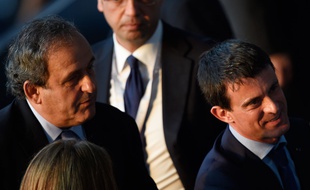 Manuel Valls et Michel Platini lors de la finale de la Ligue des champions le 6 juin 2015.