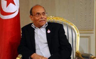 La Tunisie a "absorbé le choc" de l'assassinat de l'opposant Chokri Belaïd, estime son président Moncef Marzouki dans un entretien au journal français Le Figaro publié jeudi, plaidant, par ailleurs, pour une Constitution limitant à deux le nombre de mandats présidentiels.