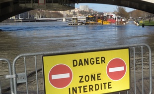 Le Rhône en crue.