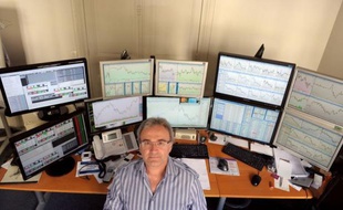 Jean-Louis Cussac, un des traders indépendants les plus écoutés, le 13 septembre 2012 dans son bureau à Paris