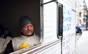 José Bové a commencé sa grève de la faim le 3 janvier pour obtenir l'activation par la France de la clause de sauvegarde sur le maïs OGM