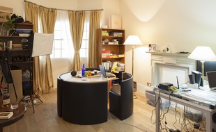 Assange's room