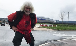 Paul Capietto, le berger de Nice, est un emblématique supporter de l'OGC Nice.