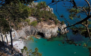 La crique de l'île Vierge est très prisée des photographes.