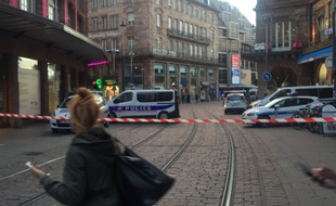 Toute la place Kléber a été évacuée vendredi pendant plus de deux heures après un appel malveillant reçu par l'Agence France Presse, située dans la Maison rouge.