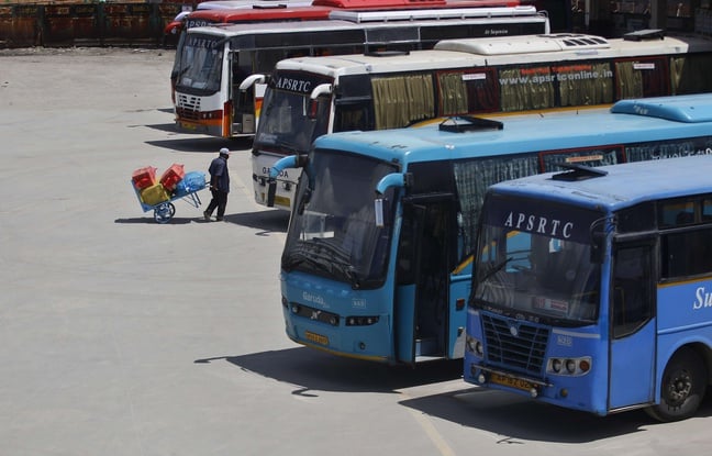 Inde : Un bus quitte la route et plonge dans un canal, au moins 39 morts