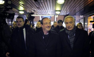 François Rebsamen (PS) a indiqué mercredi sur Europe 1 qu'il ne serait pas ministre de l'Intérieur, poste pour lequel son nom était souvent avancé, car il "a choisi le Sénat et Dijon".