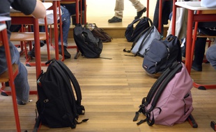 La salle de classe d'un collège. Illustration.