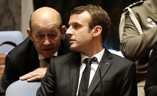 Emmanuel Macron et Jean-Yves Le Drian, le 20 septembre 2017 à New York.