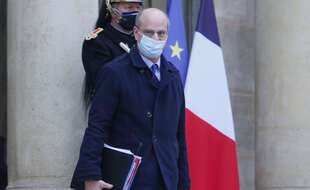 Jean-Michel Blanquer notamment s'oppose à la fermeture des écoles