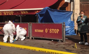 La police scientifique devant le O'Stop.
