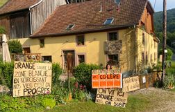 Et vous, vous feriez quoi si on installait un pylône de 24 m devant chez vo…