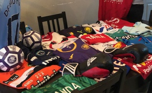 Les Ch'tis Collecteurs ont déjà récupéré une soixantaine de maillots depuis un an et demi