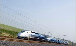 Le TGV a pulvérisé mardi le record du monde de vitesse sur rail, en atteignant 574,8 km/h sur la ligne à grande vitesse est-européenne, selon le record homologué par les huissiers.