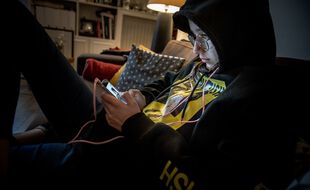 23% des 15-17 ans passent 7 heures par jour devant un écran