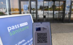 Le Sénat ne veut pas que le pass sanitaire puisse être prolongé jusqu'à l'été 2022.
