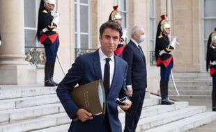 Gabriel Attal a annoncé que les test de dépistage du Covid deviendront payant pour les touristes étrangers en France.