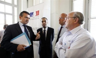 Le secrétaire d'Etat à l'Outre-mer, Yves Jego, s'est déclaré mardi soir auprès de l'AFP satisfait d'avoir conduit "le navire au port sans casse" et "convaincu d'avoir eu raison", après la longue crise qui a secoué la Guadeloupe et la Martinique.