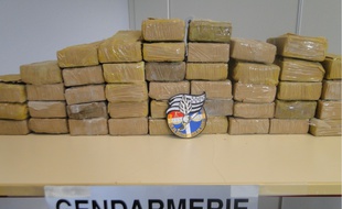 Illustration d'une saisie d'héroïne réalisée par les gendarmes en novembre 2015 à Rennes et Janzé.