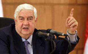 La Syrie refuse désormais "les solutions arabes" à la crise, a déclaré mardi le ministre syrien des Affaires étrangères Walid Mouallem, en rejetant le nouveau plan pour lequel la Ligue arabe a demandé l'appui de l'ONU.
