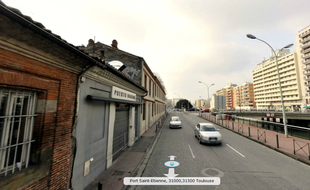 Le Puorto Habana à Toulouse, près du Port Saint-Sauveur.