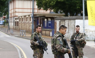 Saint Etienne du Rouvray (AP Photo/Francois Mori)