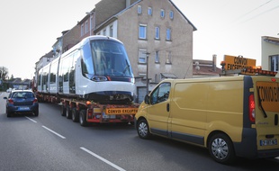 Arrivée de la nouvelle rame de tram Citadis de la CTS. Strasbourg le 3 octobre 2016.