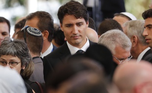 Canadian Prime Minister Justin Trudeau attends the funeral of former Israeli president and Nobel Peace Prize winner Shimon Peres at Jerusalem's Mount Herzl national cemetery on September 30, 2016.
Peres's death on September 28 at age 93 after suffering a major stroke triggered an outpouring of grief and tributes that hailed the Israeli ex-president's transformation from hawk to fervent peace advocate.
/ AFP PHOTO / Thomas COEX