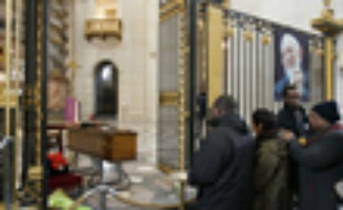 hommage à l'abbe pierre