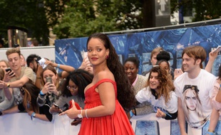 Rihanna à la première de Valérian et la cité des mille planètes, à Londres.