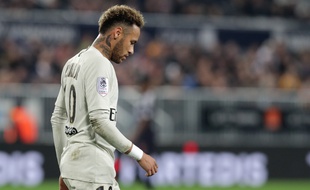 Neymar est sorti tête basse de la pelouse du Matmut Atlantique.