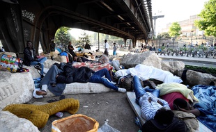 La préfecture de police et la préfecture d'Ile-de-France ont indiqué dans un communiqué commun que les migrants se verront «proposer une solution d'hébergement provisoire en Île-de-France».