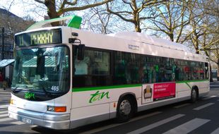 Nantes, le 16 mars 2016, un bus de la Semtan