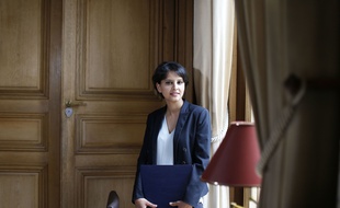 Najat Vallaud-Belkacem, ministre de l'Education nationale, dans son bureau rue de Grenelle (Paris VIIe), en mai 2015.