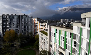 Ce sont ces immeubles qui pourraient être démolis à Grenoble.