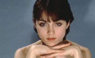 Madonna pose nue en 1977 devant l'objectif de Herman Kulkens.