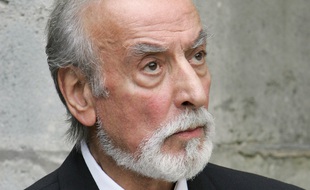 Robert Castel aux funérailles de Jean Lefèbvre, en 2004