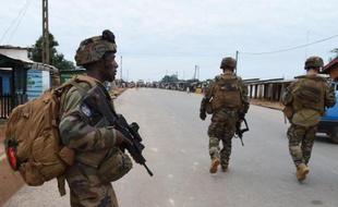 Soldats français de l'opération Sangaris le 24 avril 2014 à Bangui