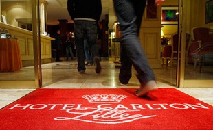 L'hôtel Carlton de Lille menacé de fermeture judiciairedans le cadre de l'enquête sur des faits de proxénétisme agravés.