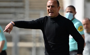 Michel Der Zakarian va devenir le nouvel entraîneur du Stade Brestois.