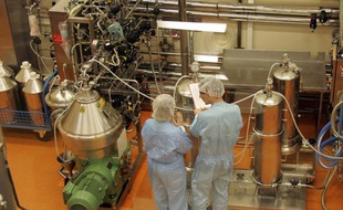 Le laboratoire de Sanofi-Aventis à Marcy l'Etoile, près de Lyon, en 2006.