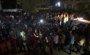 Des Palestiniens rassemblés à Gaza le 27 août 2019 après la mort de deux policiers.