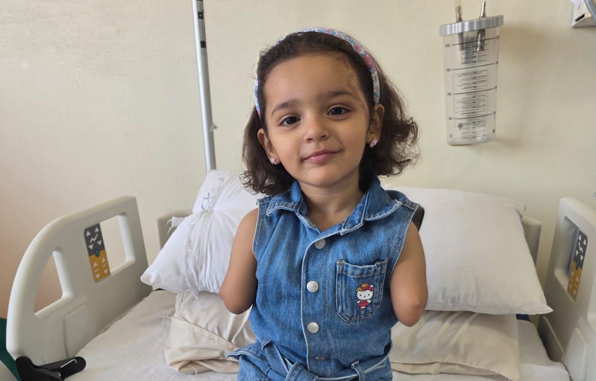 Gaza : « Maman, quand mes membres repousseront-ils ? » Des nouvelles d'Habiba, 3 ans, évacuée après d'âpres négociations