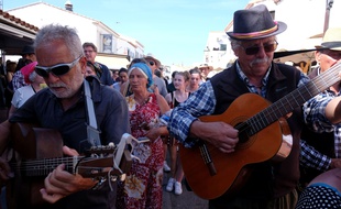 Illustration du pèlerinage des gitans aux Saintes-Maries-de-la-Mer