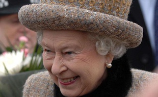 La reine Elizabeth II, le 5 février 2012.